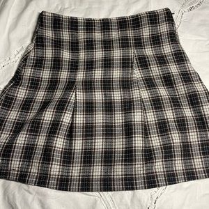 Plaid mini skirt, size s/xs.🌸